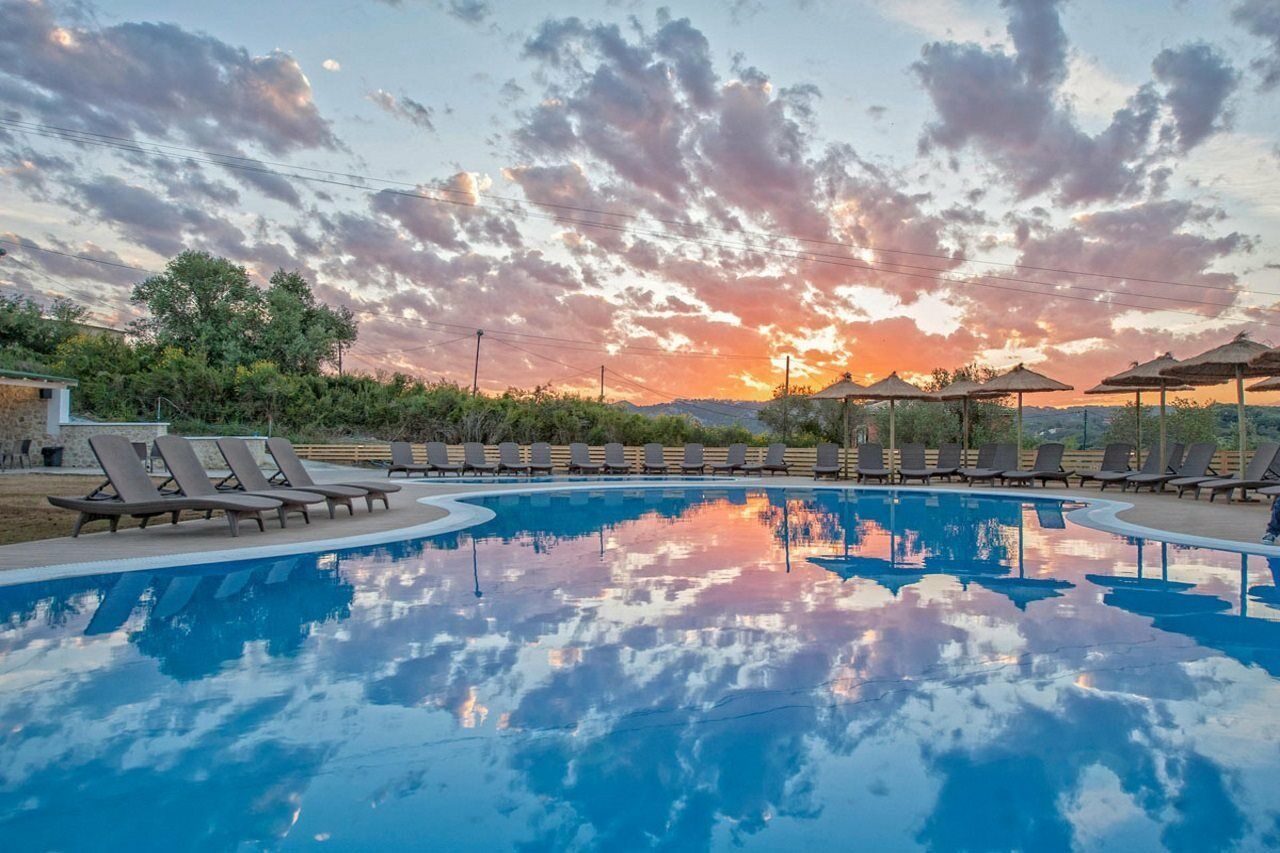 Hotel Saint George Agios Georgios Pagon