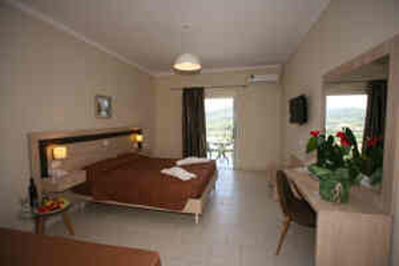 Ξενοδοχείο Saint George Palace 4*
